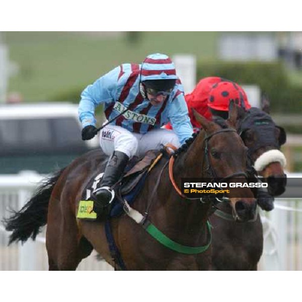 Jim Culloty on Best MAte at last 20 meters to the winning post of the Cheltenham Gold Cup Steeple Chase Cheltenham march 18 2004 ph.Stefano Grasso