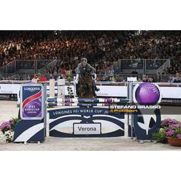 Jumping Verona - class 14 Longines Fei World Cup Jumping - Premio Fixdesign Ludger Beerbaum on Chaman Verona,8th nov.2015 ph.Stefano Grasso/Fieracavalli