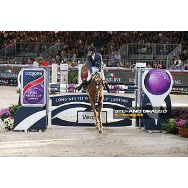 Jumping Verona - class 14 Longines Fei World Cup Jumping - Premio Fixdesign Simon Delestre on Hermes Ryan Verona,8th nov.2015 ph.Stefano Grasso/Fieracavalli