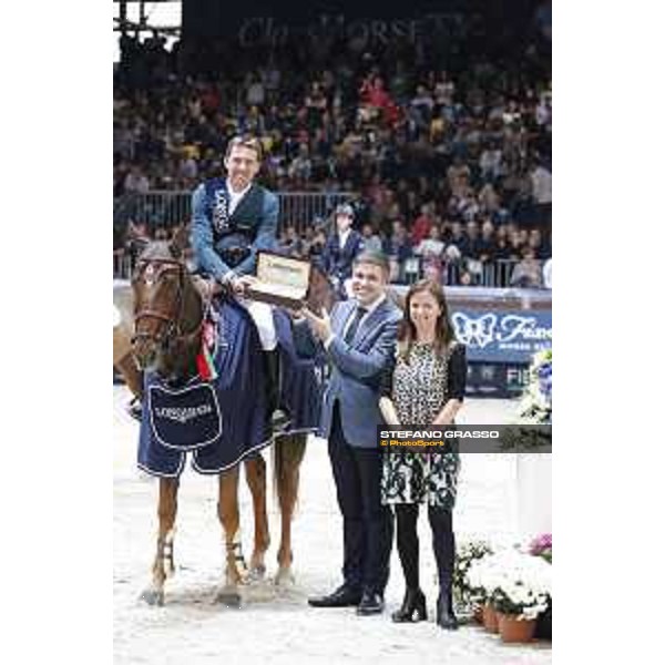 Jumping Verona - class 14 Longines Fei World Cup Jumping - Premio Fixdesign Prize giving ceremony - Simon Delestre on Hermes Ryan Verona,8th nov.2015 ph.Stefano Grasso/Fieracavalli