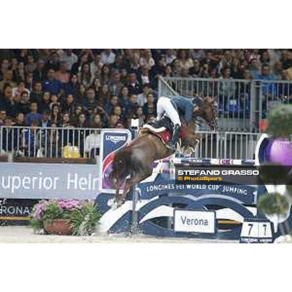Jumping Verona - class 14 Longines Fei World Cup Jumping - Premio Fixdesign Simon Delestre on Hermes Ryan Verona,8th nov.2015 ph.Stefano Grasso/Fieracavalli