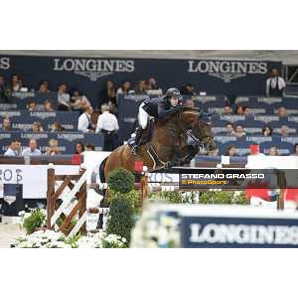 Jumping Verona 2015 - Longines FEI World Cup Jumping - Premio Fixdesign Maikel van der Vleuten on VDL Groep Verdi TN N.O.P. Verona,08/11/2015 ph.Stefano Grasso/Jumping Verona