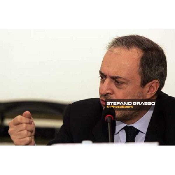 Convegno di presentazione delle nuove scommesse ippiche. - dott. Giorgio Sandi, Amministratore Delegato Sisal Verona - 107.a Fiera Cavalli Verona, 5 novembre 2005 ph. Stefano Grasso