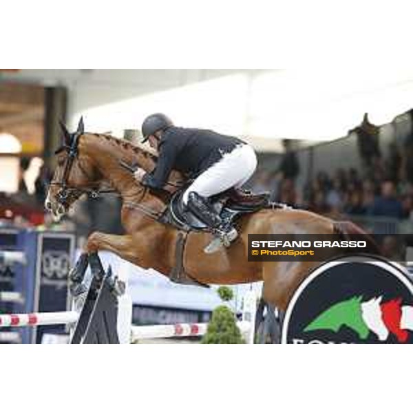 Jumping Verona 2015 - Longines FEI World Cup Jumping - Premio Fixdesign Roger Yves Bost on Quartz de la Lande Verona,08/11/2015 ph.Stefano Grasso/Jumping Verona