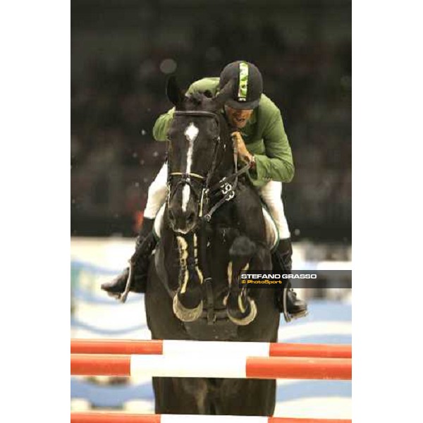 Marcus Fuchs on Royal Charmer - Prix nr. 6 at 107¡ CSI-WCUp Verona - 107.a Fiera Cavalli Verona, 5 novembre 2005 ph. Stefano Grasso