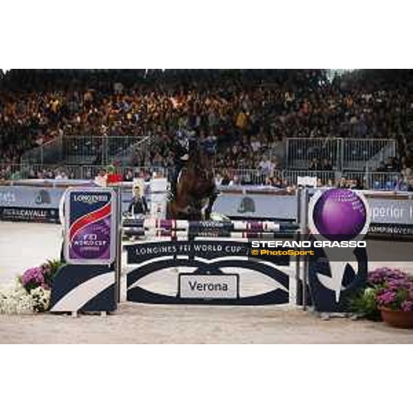 Jumping Verona 2015 Lorenzo de Luca on Erco van\'t Roosakker Verona,8 novembre 2015 ph.Stefano Grasso/Jumping Verona