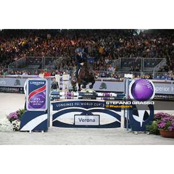 Jumping Verona 2015 Lorenzo de Luca on Erco van\'t Roosakker Verona,8 novembre 2015 ph.Stefano Grasso/Jumping Verona