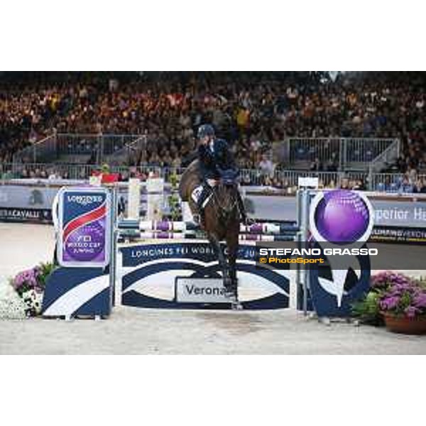 Jumping Verona 2015 Lorenzo de Luca on Erco van\'t Roosakker Verona,8 novembre 2015 ph.Stefano Grasso/Jumping Verona