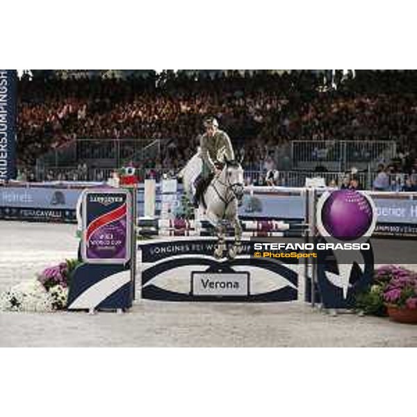 Jumping Verona 2015 Emanuele Gaudiano on Caspar Verona,8 novembre 2015 ph.Stefano Grasso/Jumping Verona