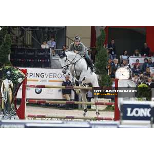 Jumping Verona 2015 Emanuele Gaudiano on Caspar Verona,8 novembre 2015 ph.Stefano Grasso/Jumping Verona