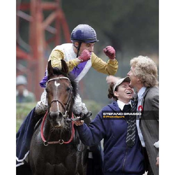 Baron Helmut von Finck congratulates with Willian Mongil on Soldier Hollow, winners of Premio Roma At The Races Rome, 6th november 2005 ph. Stefano Grasso