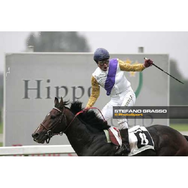 Willian Mongil on Soldier Hollow, wins Premio Roma At The Races Rome, 6th november 2005 ph. Stefano Grasso