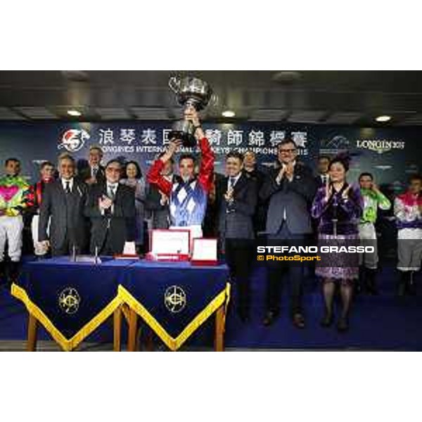 Longines Hong Kong International Jockeys Championship Gavin Lerena wins the Longines Hong Kong International Jockeys Championship Happy Valley racecourse,9th dec.2015 ph.Stefano Grasso/Longines