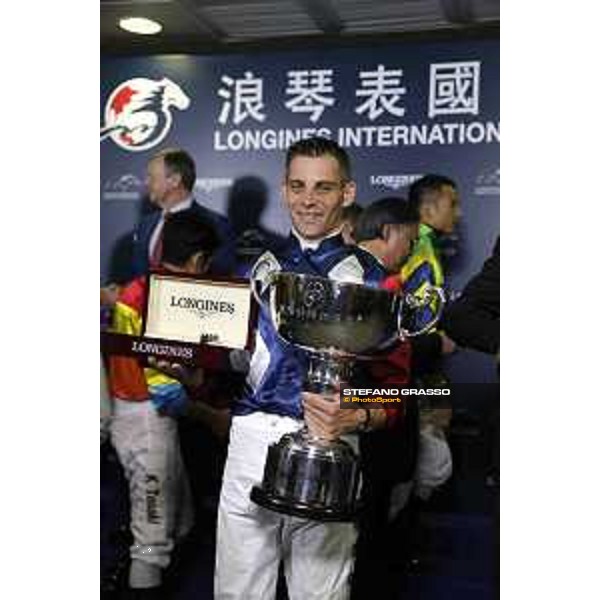 Longines Hong Kong International Jockeys Championship Gavin Lerena wins the Longines Hong Kong International Jockeys Championship Happy Valley racecourse,9th dec.2015 ph.Stefano Grasso/Longines