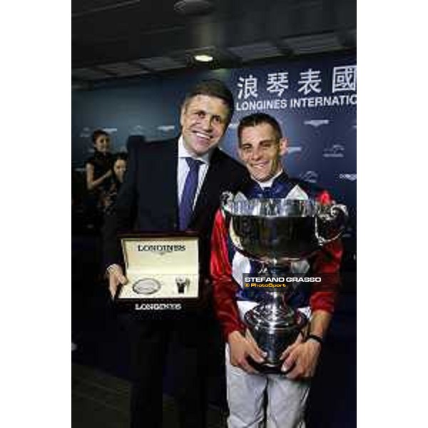 Longines Hong Kong International Jockeys Championship Juan Carlos Capelli with Gavin Lerena winner of the Longines Hong Kong International Jockeys Championship Happy Valley racecourse,9th dec.2015 ph.Stefano Grasso/Longines
