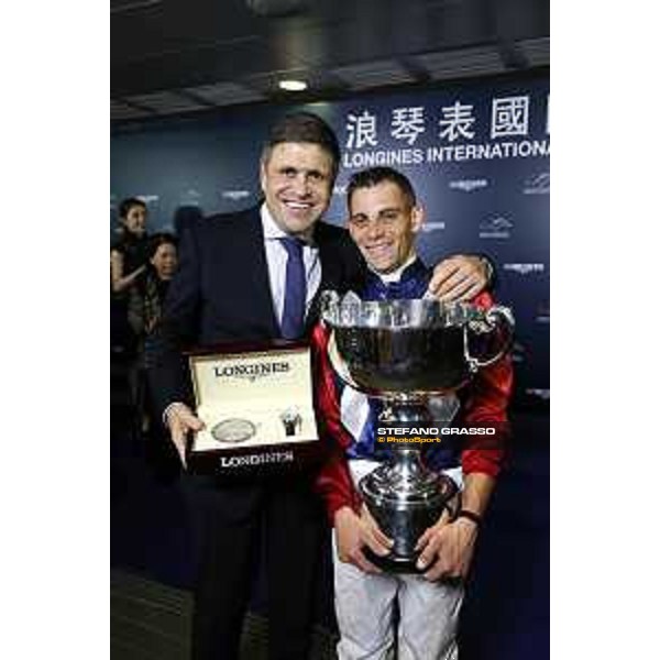 Longines Hong Kong International Jockeys Championship Juan Carlos Capelli with Gavin Lerena winner of the Longines Hong Kong International Jockeys Championship Happy Valley racecourse,9th dec.2015 ph.Stefano Grasso/Longines