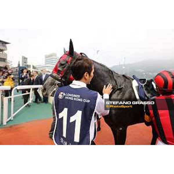 Yutaka Take on A Shin Hikari wins the Longines Hong Kong Cup Hong Kong,13th dec.2015 ph.Stefano Grasso/Longines