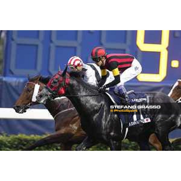 Yutaka Take on A Shin Hikari wins the Longines Hong Kong Cup Hong Kong,13th dec.2015 ph.Stefano Grasso/Longines