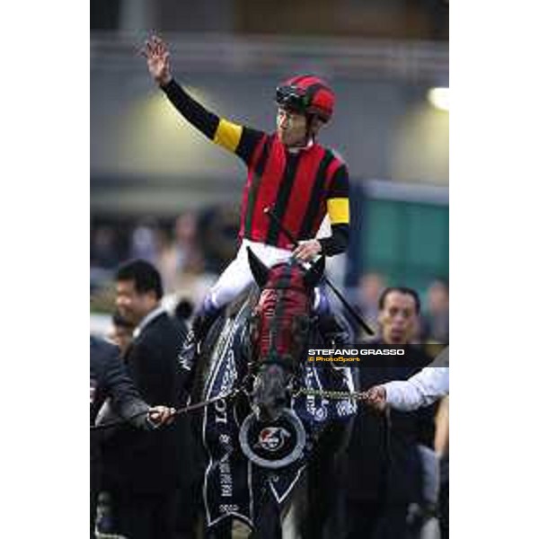 Yutaka Take on A Shin Hikari wins the Longines Hong Kong Cup Hong Kong,13th dec.2015 ph.Stefano Grasso/Longines