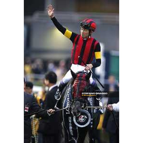 Yutaka Take on A Shin Hikari wins the Longines Hong Kong Cup Hong Kong,13th dec.2015 ph.Stefano Grasso/Longines