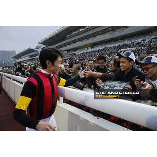 Yutaka Take on A Shin Hikari wins the Longines Hong Kong Cup Hong Kong,13th dec.2015 ph.Stefano Grasso/Longines