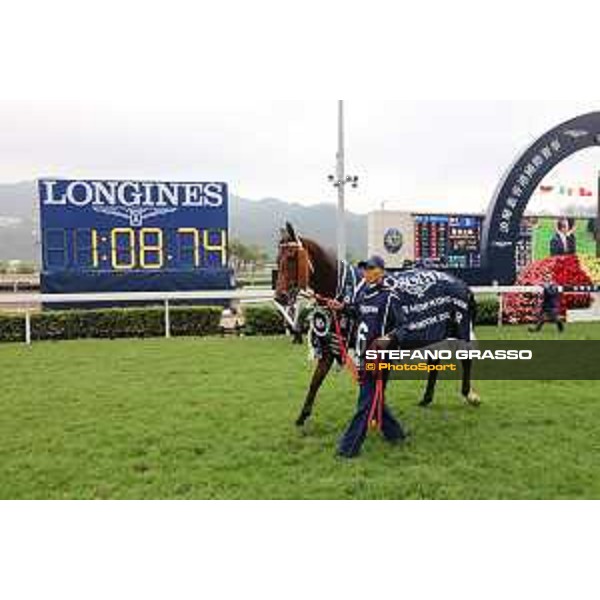 Joao Moreira on Peniaphobia wins the Longines Hong Kong Sprint Hong Kong,13th dec.2015 ph.Stefano Grasso/Longines