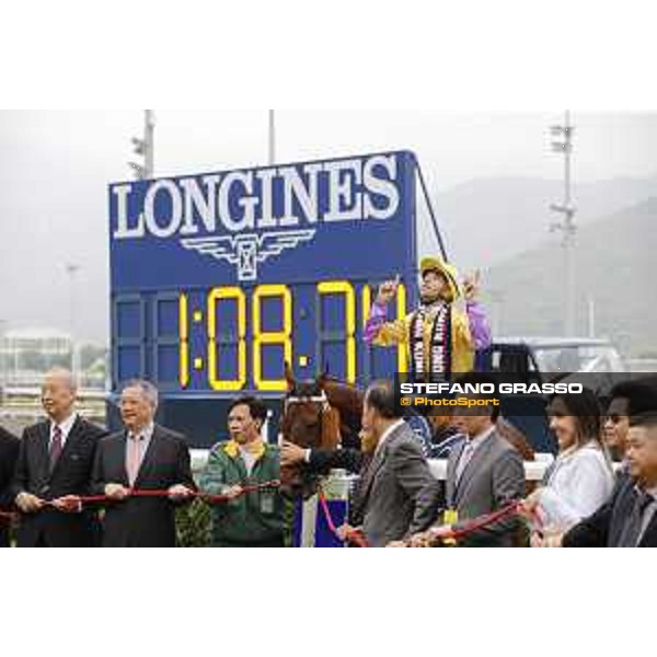 Joao Moreira on Peniaphobia wins the Longines Hong Kong Sprint Hong Kong,13th dec.2015 ph.Stefano Grasso/Longines