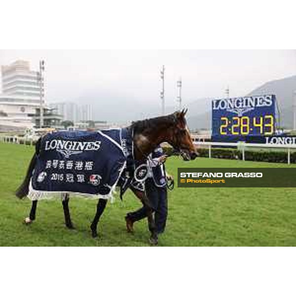 Ryan Moore on Highland Reel wins the Longines Hong Kong Vase Hong Kong,13th dec.2015 ph.Stefano Grasso/Longines