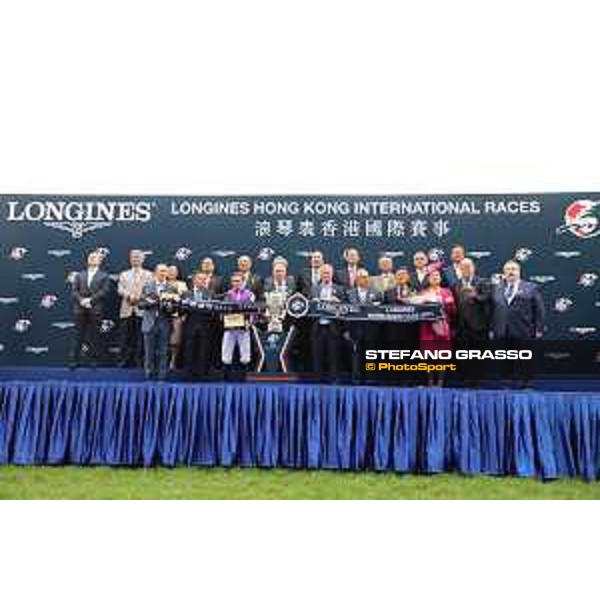 Ryan Moore on Highland Reel wins the Longines Hong Kong Vase Hong Kong,13th dec.2015 ph.Stefano Grasso/Longines