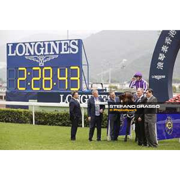 Ryan Moore on Highland Reel wins the Longines Hong Kong Vase Hong Kong,13th dec.2015 ph.Stefano Grasso/Longines