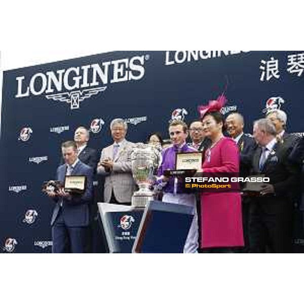 Ryan Moore on Highland Reel wins the Longines Hong Kong Vase Hong Kong,13th dec.2015 ph.Stefano Grasso/Longines
