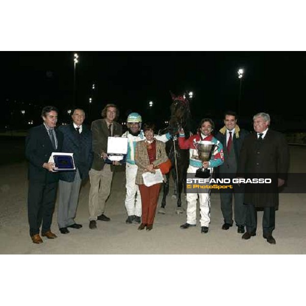 Alfredo Pollini and Pippo Gubellini with Yankee Valor in the winner circle of Gran Premio Friuli Venezia Giulia beating Fighter Bi and Vioxx Sr Trieste, 12th november 2005 ph. Stefano Grasso