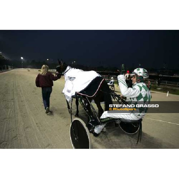 Andrea Guzzinati with Gilly Lb winner of the Gran Criterium \'memorial Piero Biondi\' Milan, 13rd nov. 2005 ph. Stefano Grasso