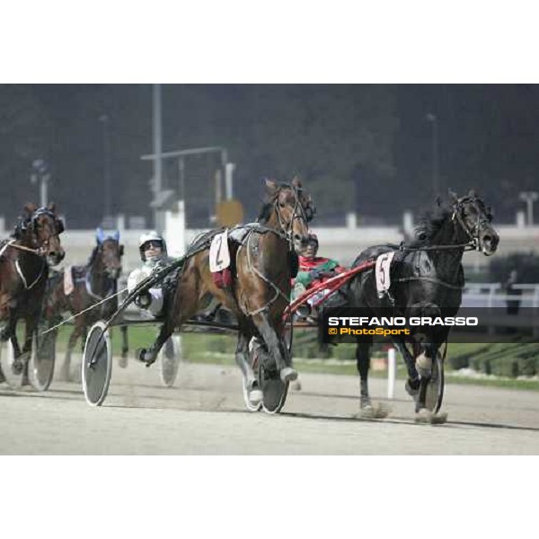 Andrea Guzzinati with Gilly Lb wins the Gran Criterium \'memorial Piero Biondi\', beating MAuro Biasuzzi with Giuseppe Bi Milan, 13rd nov. 2005 ph. Stefano Grasso