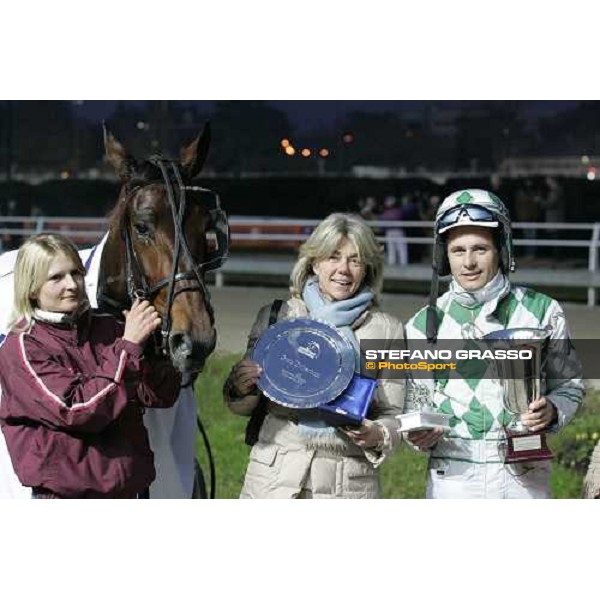 Barbara Ferraris, Andrea Guzzinati and Gilly Lb winners of the Gran Criterium \'memorial Piero Biondi\' Milan, 13rd nov. 2005 ph. Stefano Grasso