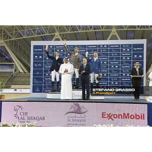 Sheikh Joaan bin Hamad bin Khalifa Al Thani presents the trophy to Ludger Beerbaum Doha,5th march 2016 ph.©.CHI Al Shaqab/Stefano Grasso all rights reserved