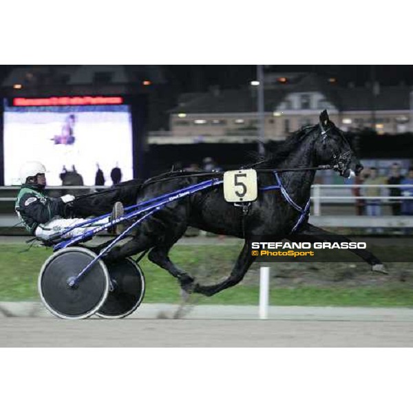 Enrico Bellei with Let\'s Go during warm-up at Gran Premio delle Nazioni Milan, 13th nov.2005 ph. Stefano Grasso