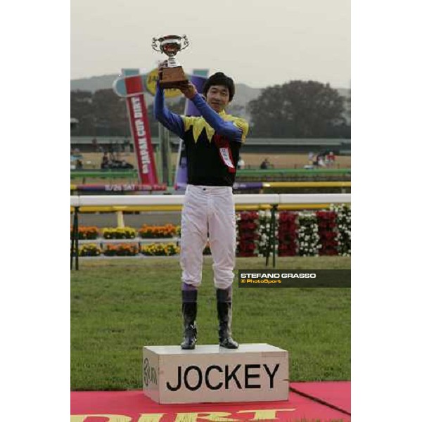 Yutaka Take winner of The Japan Cup Dirt Tokyo, 26th november 2005 ph. Stefano Grasso