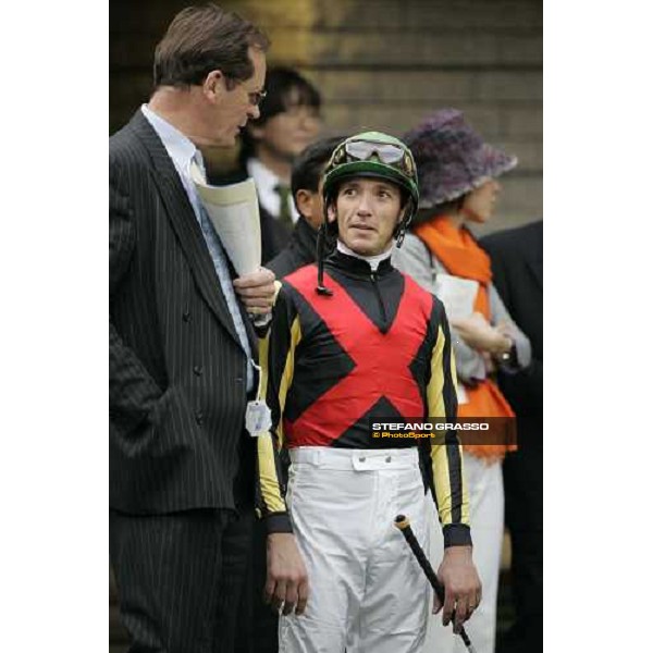 Frankie Dettori and Alastair Donald in the paddock of the Japan Cup Dirt at Fuchu race course Tokyo, 26th november 2005 ph. Stefano Grasso