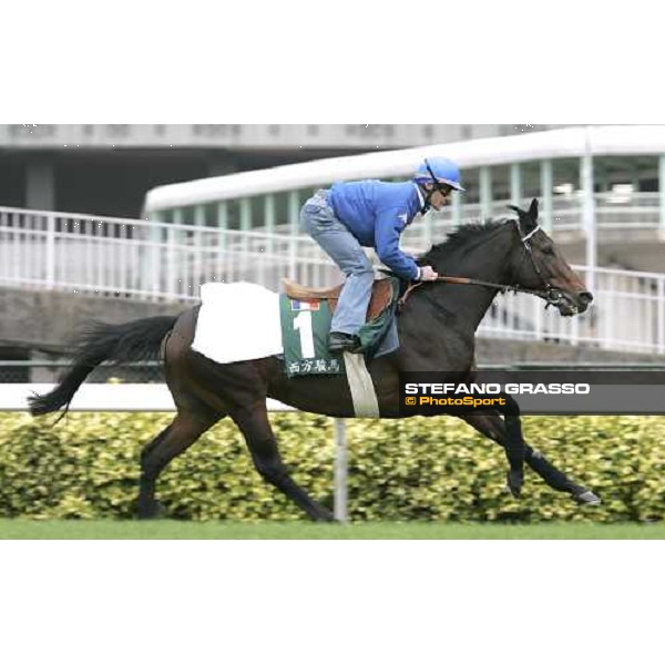 Olivier Peslier on Westerner during morning track works at Sha Tin Hong Kong, 7th dec. 2005 ph. Stefano Grasso