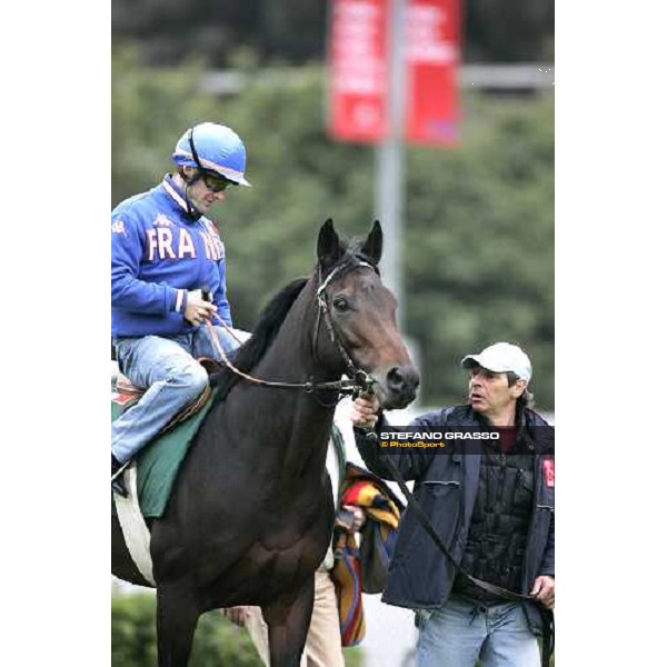 Olivier Peslier on Westerner prepares for morning track works at Sha Tin Hong Kong, 7th dec. 2005 ph. Stefano Grasso