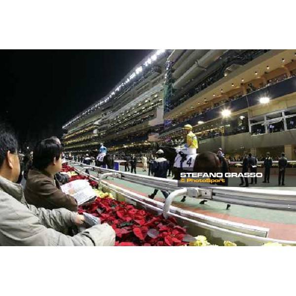 the parade ring of Cathay Pacific International Jockey\'s Championship at Happy Valley Hong Kong, 8th december 2005 ph. Stefano Grasso