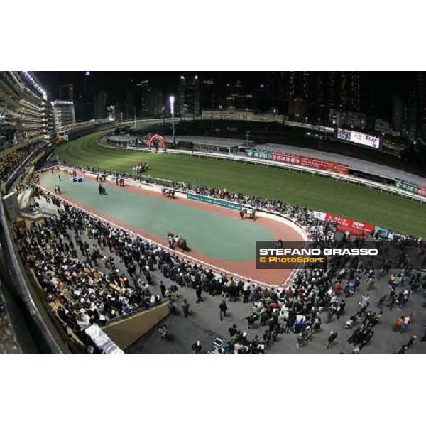 a view of the parade ring at Happy Valley Hong Kong, 8th december 2005 ph. Stefano Grasso