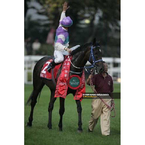 coming back for Anthony Delpech on Vengeance of Rain winners of the Cathay Pacific Hong Kong Cup at Sha Tin race course Hong Kong, 11th dec. 2005 ph. Stefano Grasso