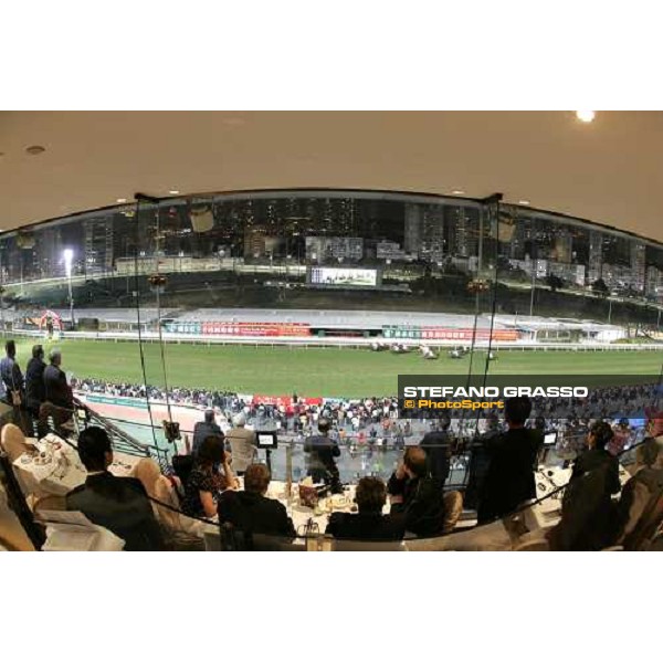 a panoramic view of Happy Valley race track, from the restaurant Hong Kong, 8th dec.2005 ph. Stefano Grasso
