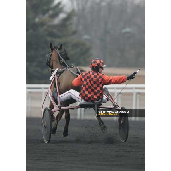 Alain Laurent winner with Judoka Royal of Prix du Luxembourg, exults few meters after the line Paris Vincennes, 28th january 2006 ph. Stefano Grasso