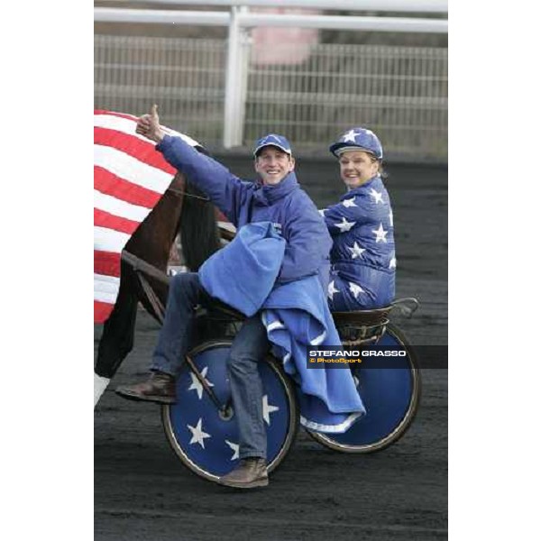 the groom of Jag de Bellouet exults after the race - 85¡ Grand Prix d\' Amerique Paris, 29th january 2006 ph. Stefano Grasso