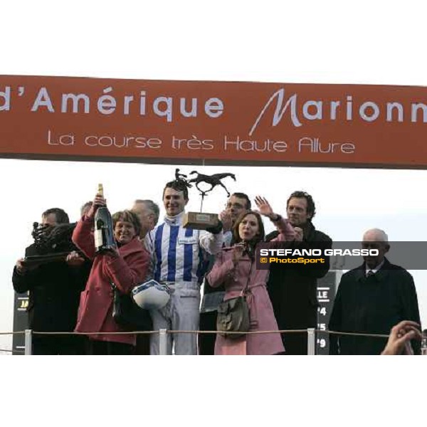 Jag de Bellouet\'s connection during giving prize of 85¡ Grand Prix d\' Amerique Paris, 29th january 2006 ph. Stefano Grasso