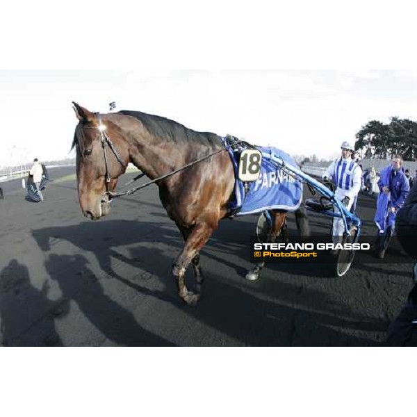 Christophe Gallier winner of 85¡ Grand Prix d\' Amerique, prepares with Jag de Bellouet for morning warm up Paris, 29th january 2006 ph. Stefano Grasso