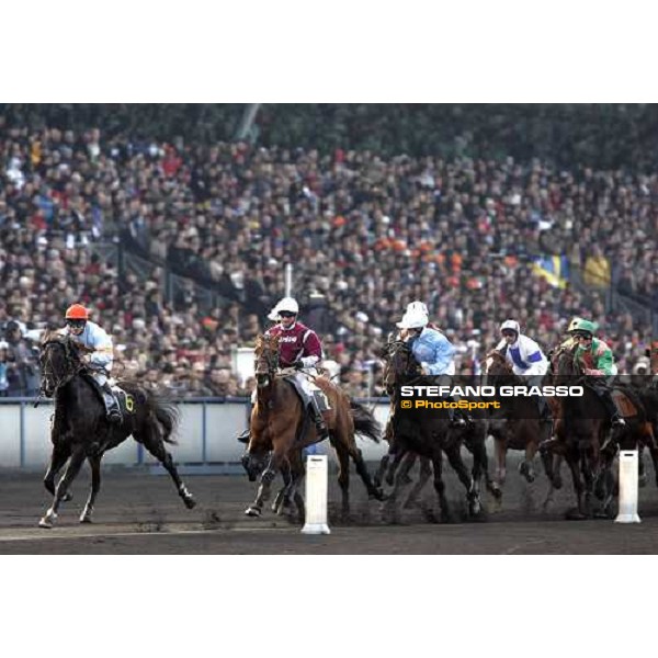 Keepsake leads Prix Jacques Andrieu Paris Vincennes, 29th january 2006 ph. Stefano Grasso